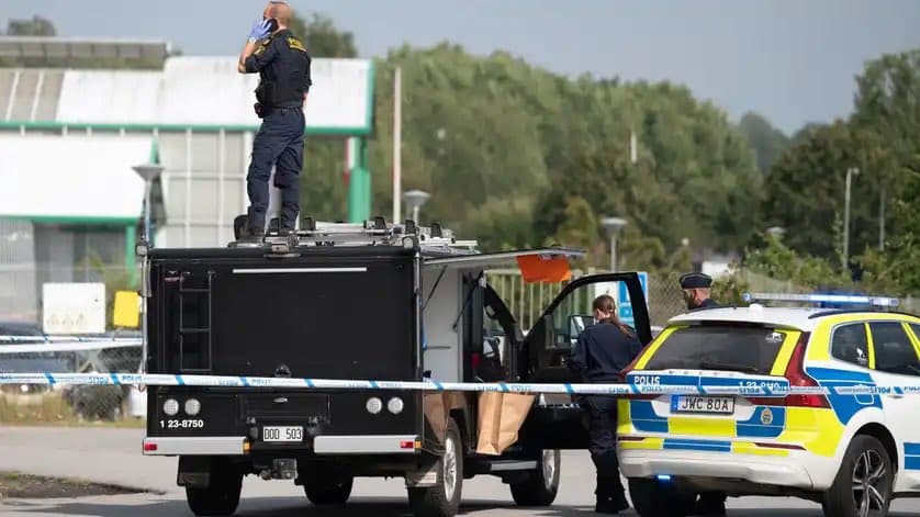 Shooting Outside Örebro Mosque Leaves One Dead