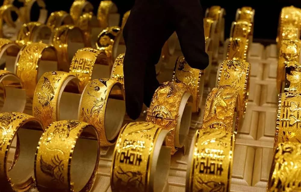 India Bolsters Gold Reserves, Cuts US T-Bill Holdings to Diversify Forex Kitty