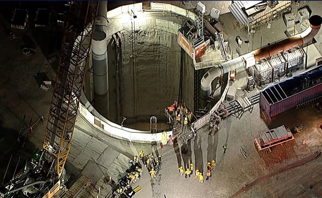 Rescue Underway After LA Tunnel Collapse: Latest Updates from Wilmington