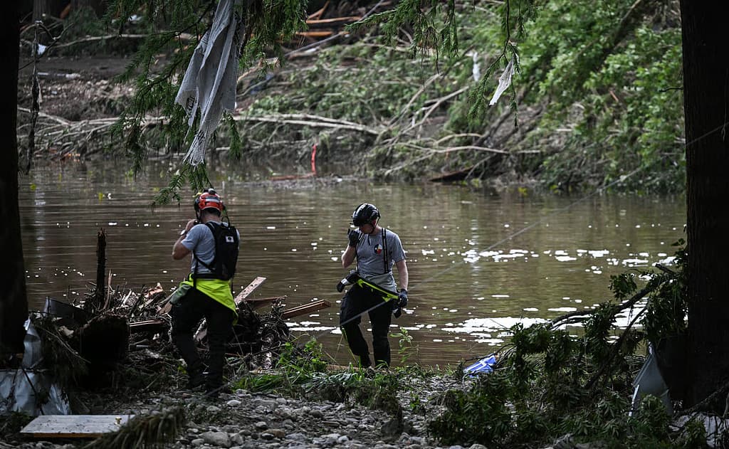 Catastrophic Texas Flash Floods: System Failures, Rescue Efforts, and Survivor Accounts