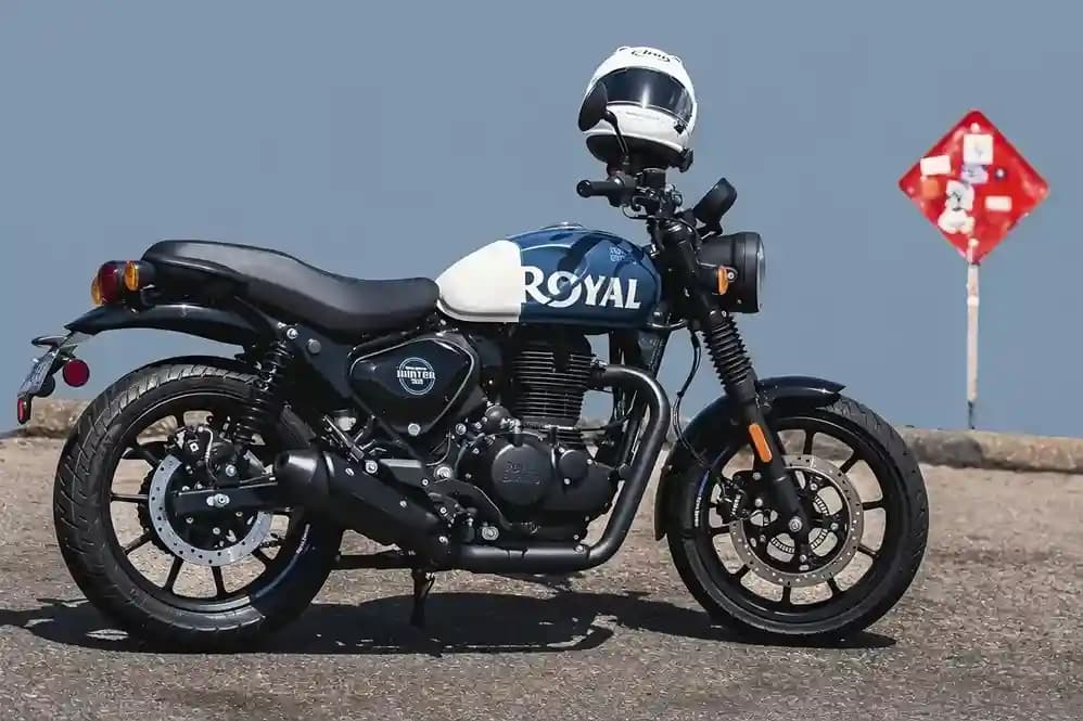 Royal Enfield Makes History With 1M Sales in 2025