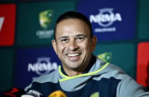 Usman Khawaja Announces Emotional Retirement